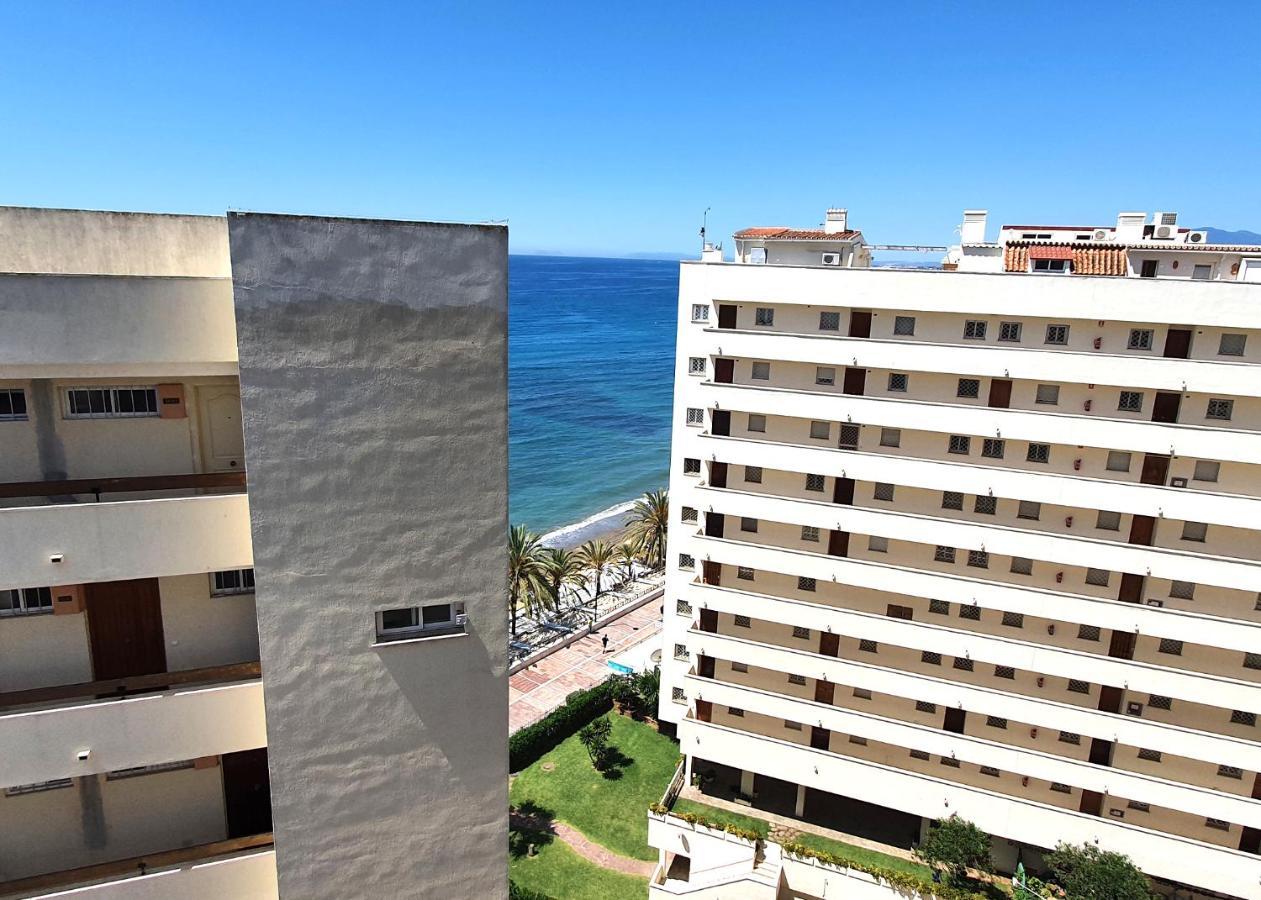 Beachfront Studio Apartment Марбеля Екстериор снимка