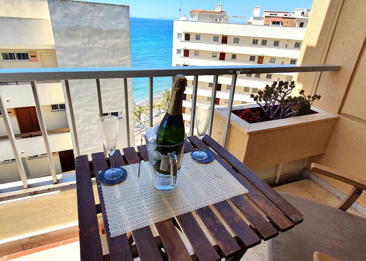 Beachfront Studio Apartment Марбеля Екстериор снимка